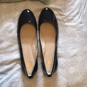 Vince Camuto black patent leather flats